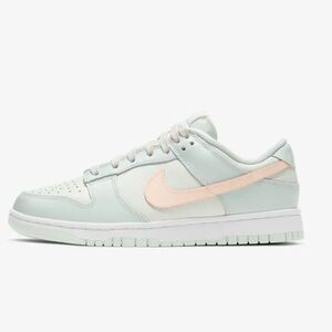 🩵Nike Dunk Low Barely Green Women US7🩵